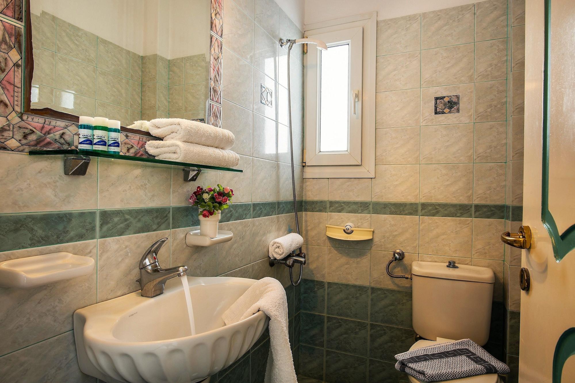 Hotel Dionysis Studios Адамас Экстерьер фото