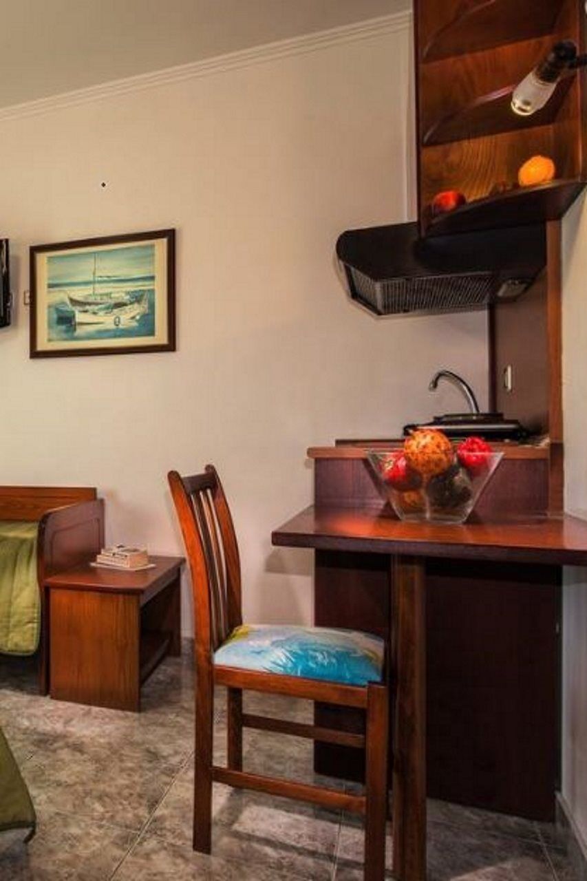 Hotel Dionysis Studios Адамас Экстерьер фото